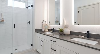 Led lit bathroom mirror